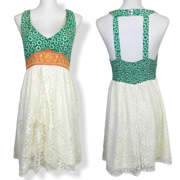 Embroidered Floral Lace Dress Womens Small Ivory Green Mini Cottage Boho Smocked - Picture 1 of 7